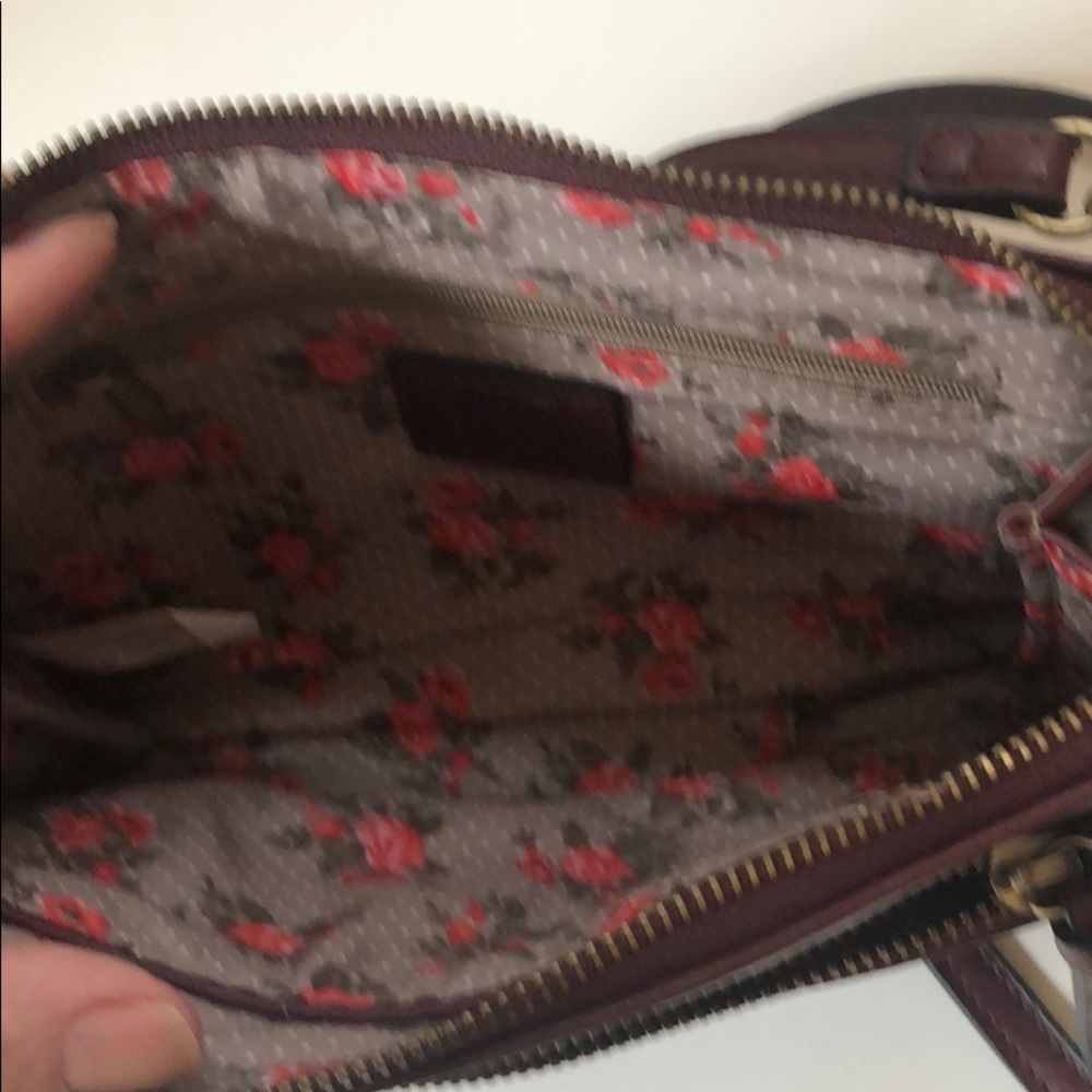 Joy Susan Burgundy Cross Body - Picture 4 of 7